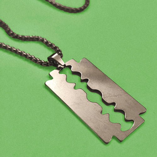 BLADE NECKLACE